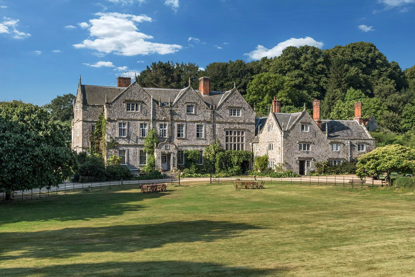 Modern photo of Northcourt House